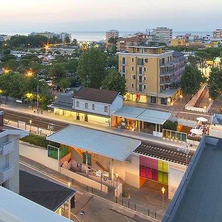 Attico Stema Luxury Lägenhet Misano Adriatico Exteriör bild