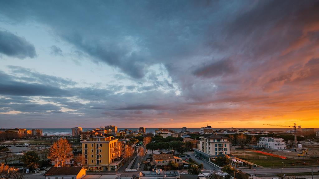 Attico Stema Luxury Lägenhet Misano Adriatico Exteriör bild